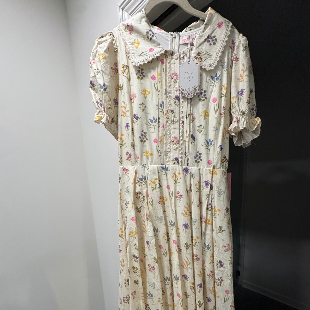 NWT Ivy City Co Floral Garden Midi
